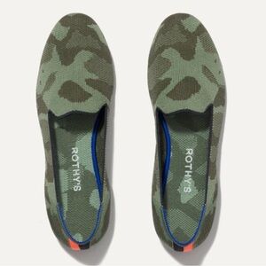 Rothy’s The Loafer Green Camo Flats size 8